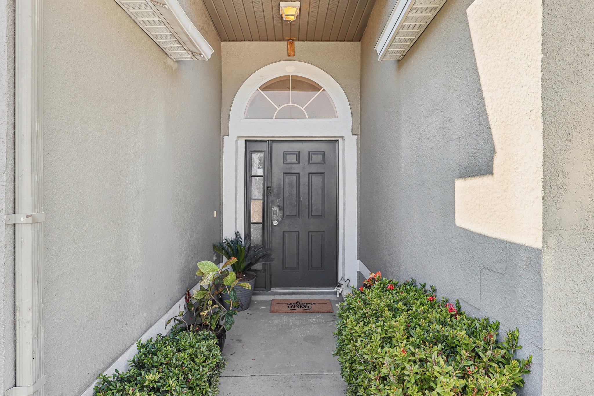 Elgin Blvd-L2101-004.jpg