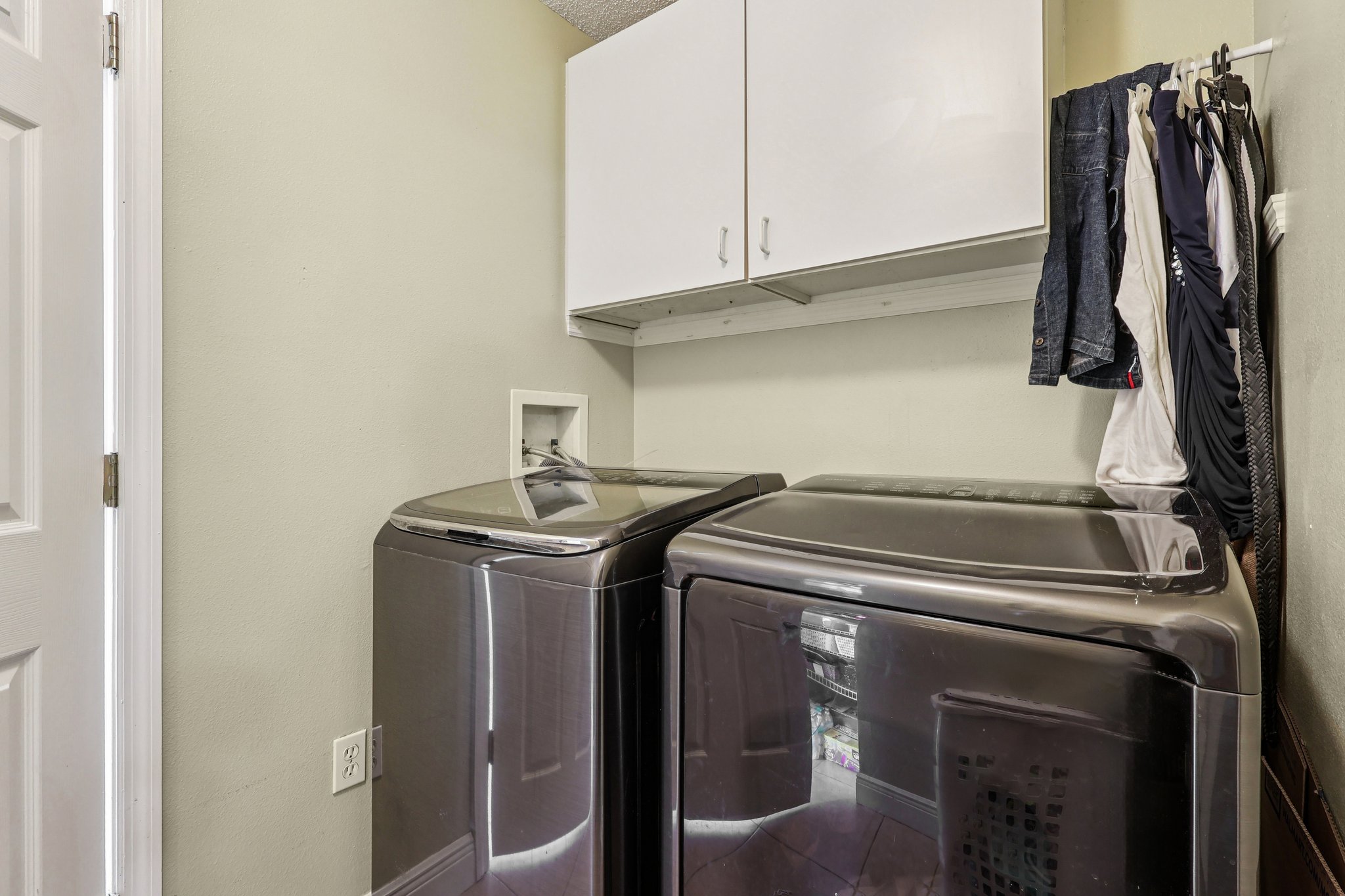 Elgin Blvd-L2101-029.jpg