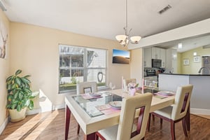 Elgin Blvd-L2101-012.jpg