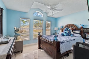 Elgin Blvd-L2101-017.jpg