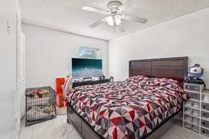 Elgin Blvd-L2101-020.jpg