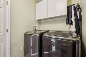 Elgin Blvd-L2101-029.jpg