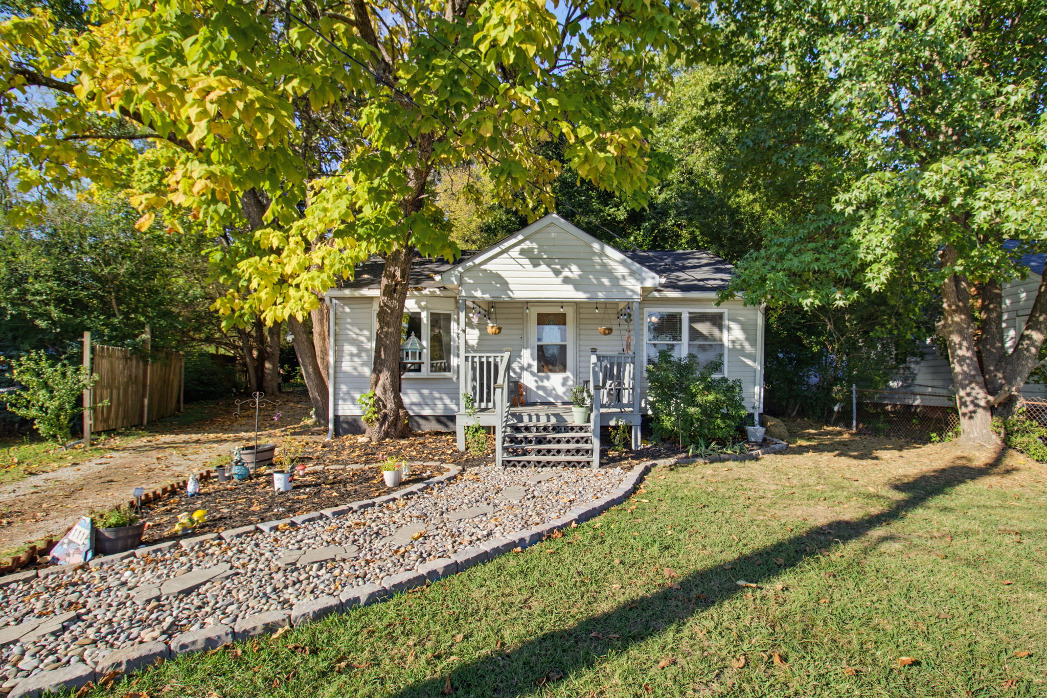 111 Englewood Dr-1