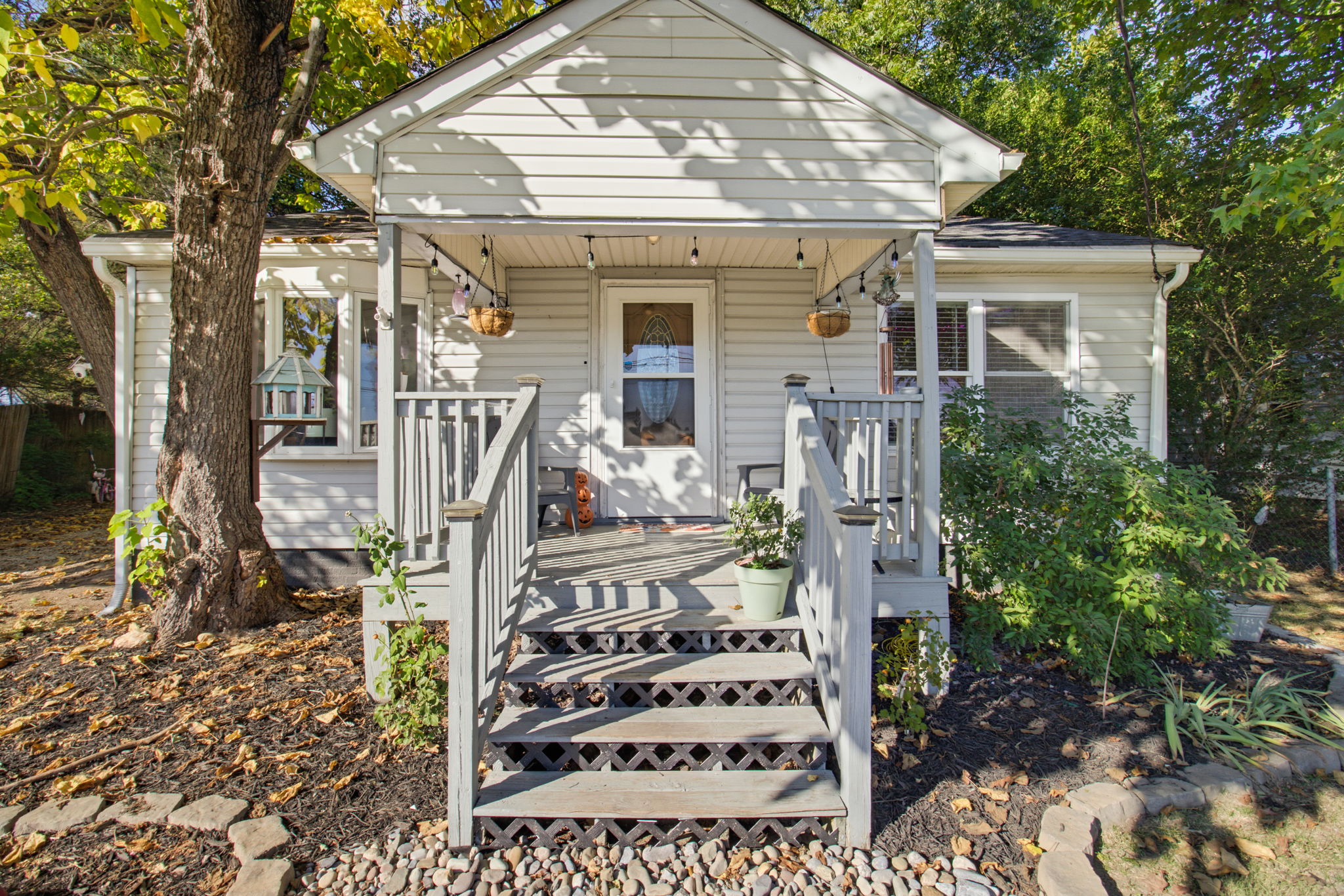 111 Englewood Dr-4
