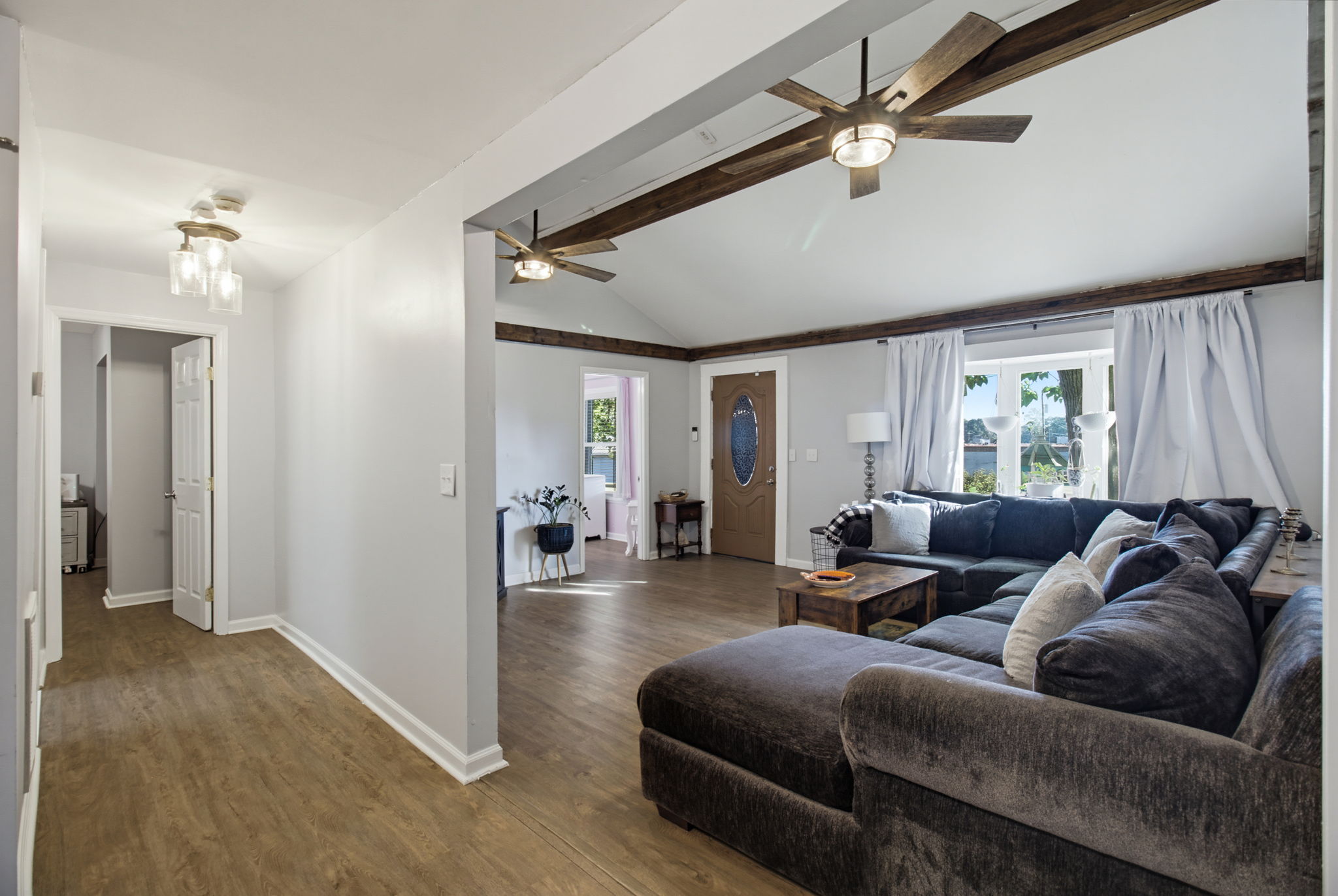 111 Englewood Dr-9
