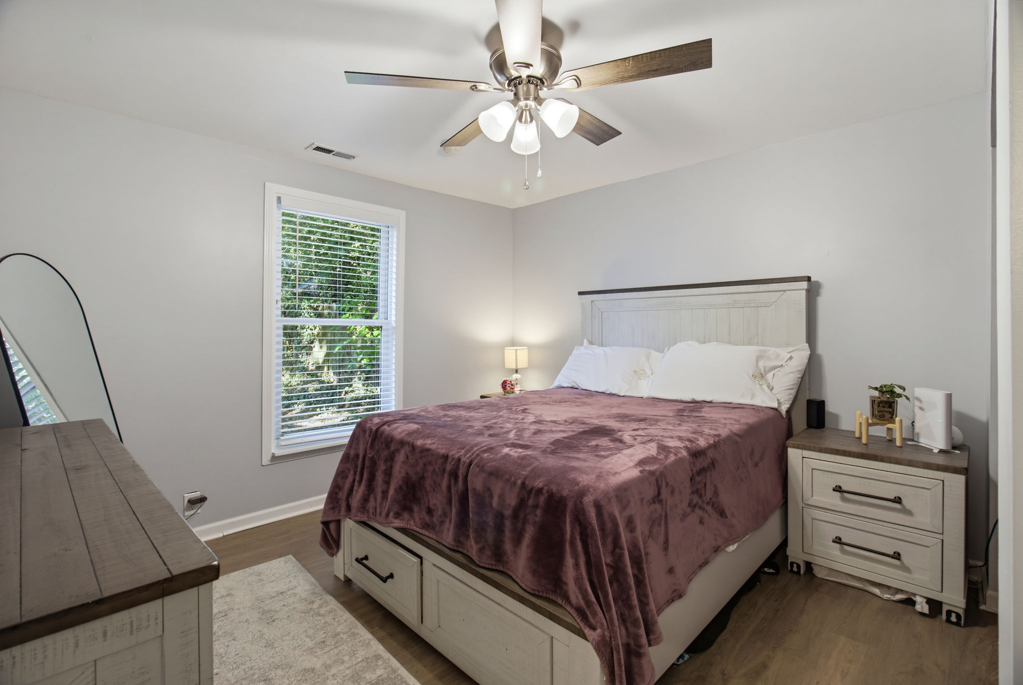 111 Englewood Dr-17