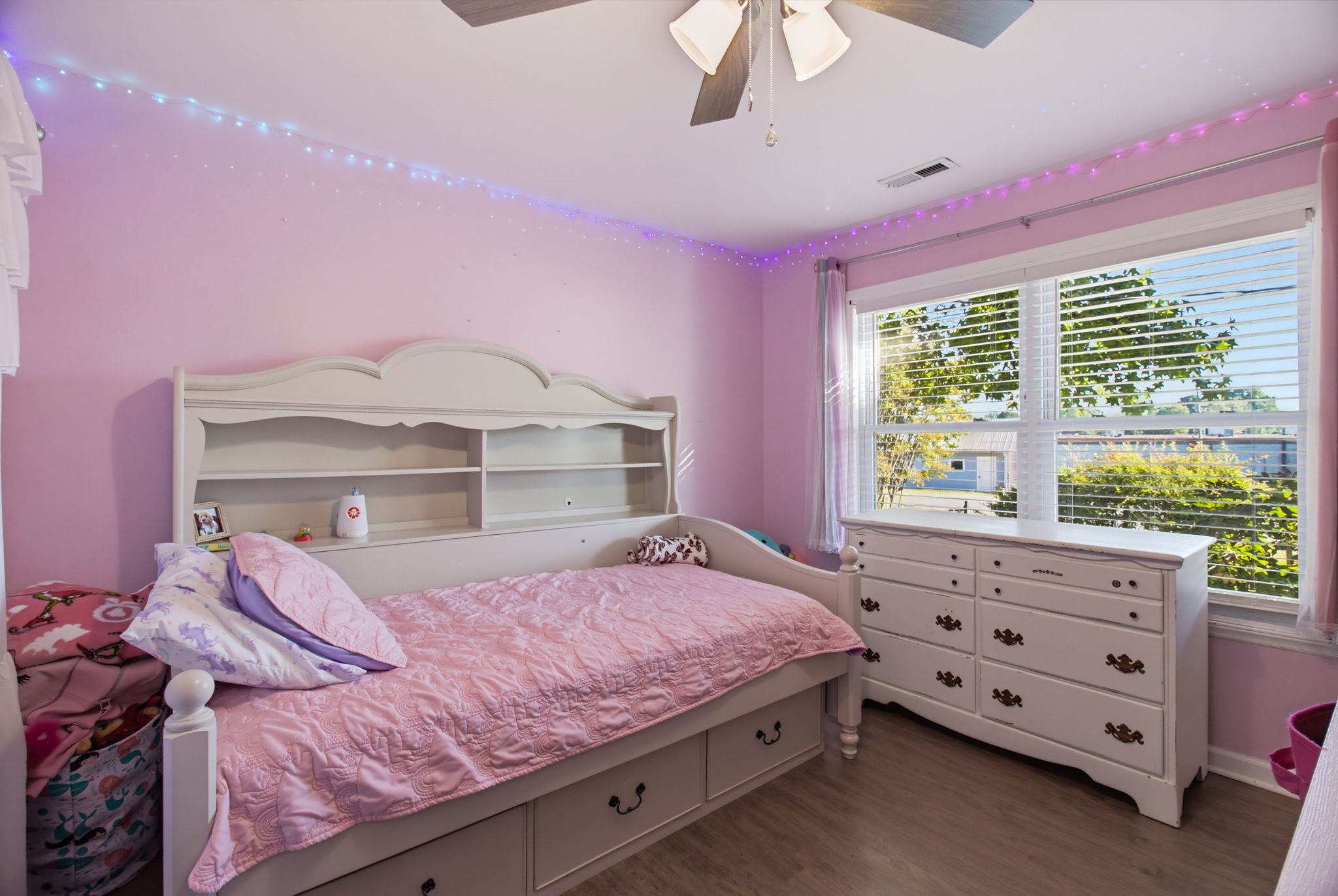 111 Englewood Dr-22