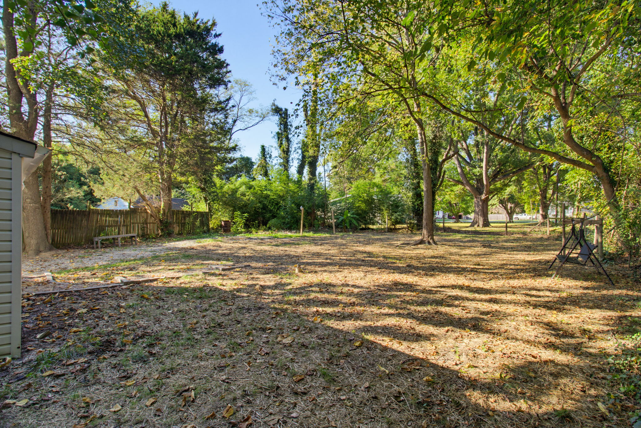 111 Englewood Dr-27
