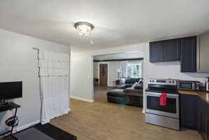 111 Englewood Dr-13