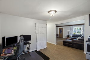 111 Englewood Dr-14