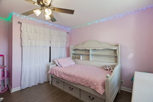 111 Englewood Dr-21