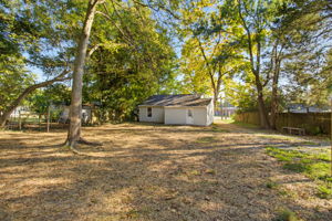 111 Englewood Dr-30