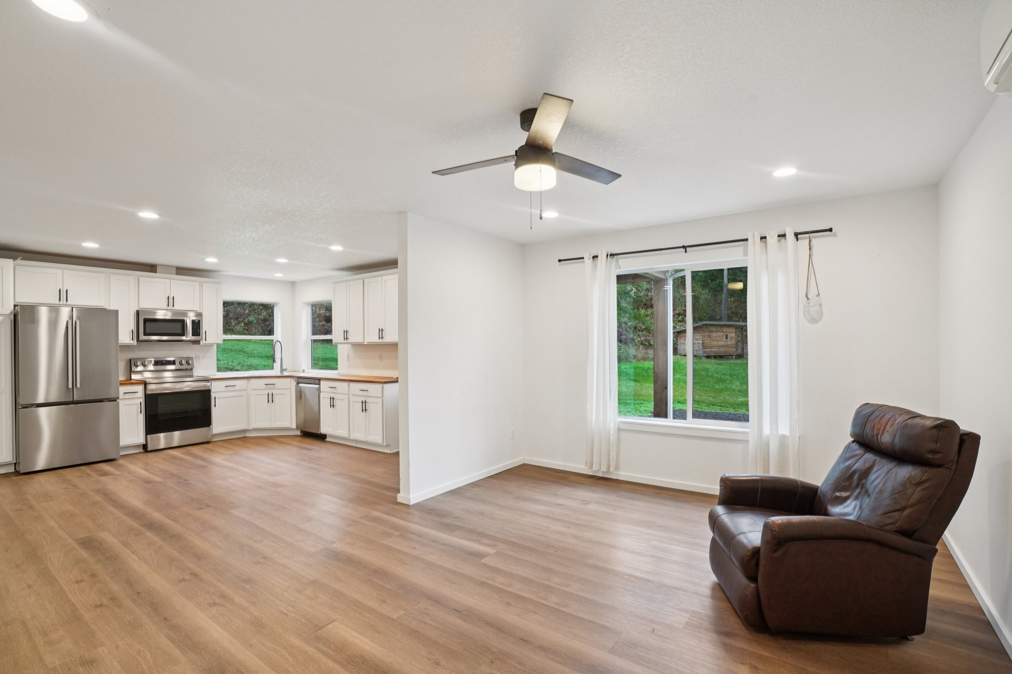 Finn Hall Rd-S2711-009.jpg