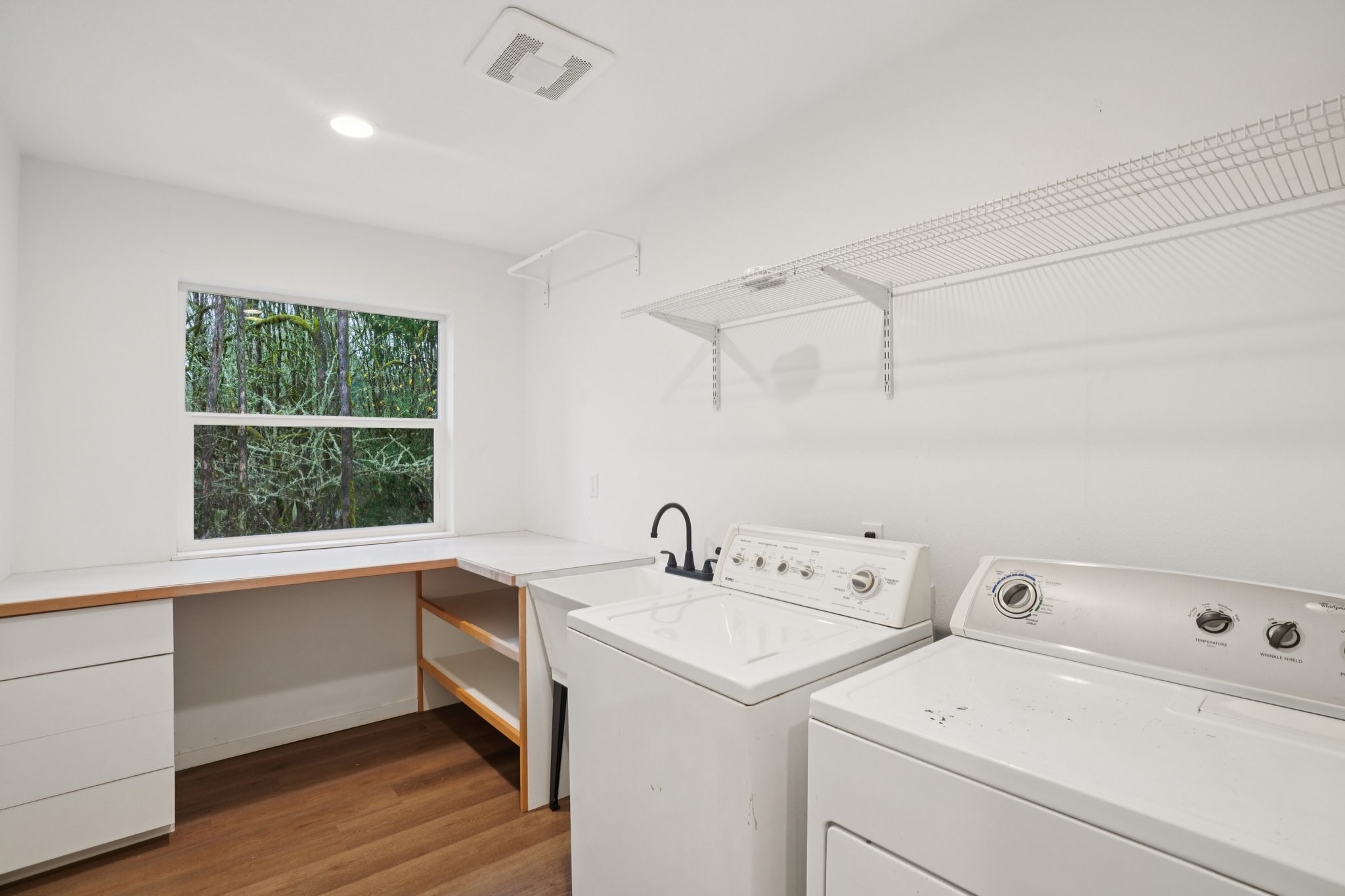 Finn Hall Rd-S2711-024.jpg