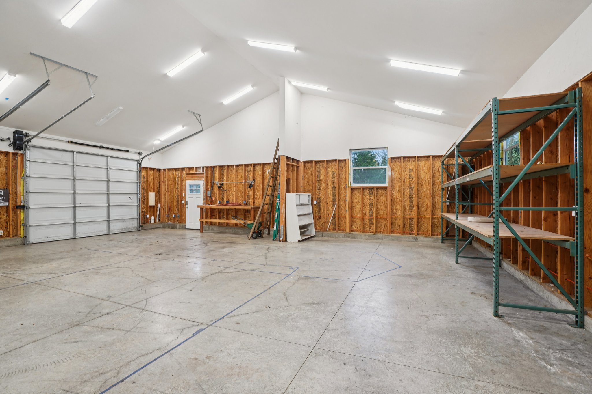 Finn Hall Rd-S2711-039.jpg