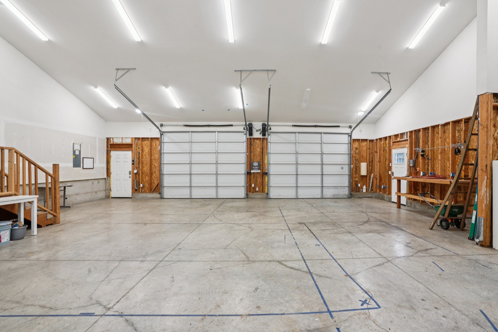 Finn Hall Rd-S2711-040.jpg