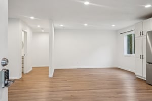 Finn Hall Rd-S2711-006.jpg