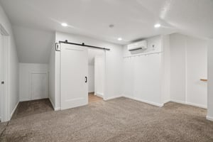 Finn Hall Rd-S2711-026.jpg