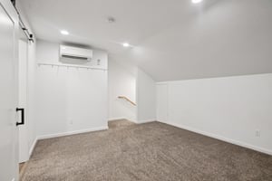 Finn Hall Rd-S2711-034.jpg