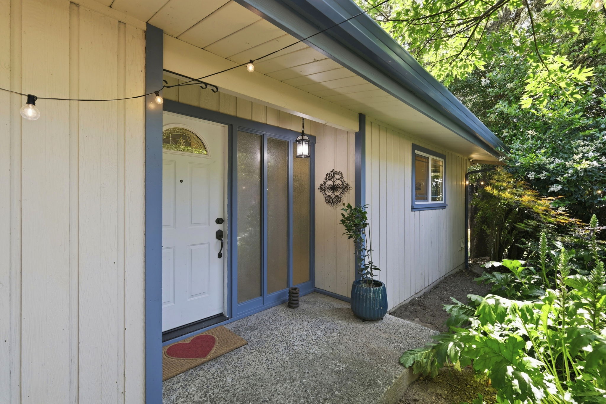 002_F8_111 Greenview Dr
