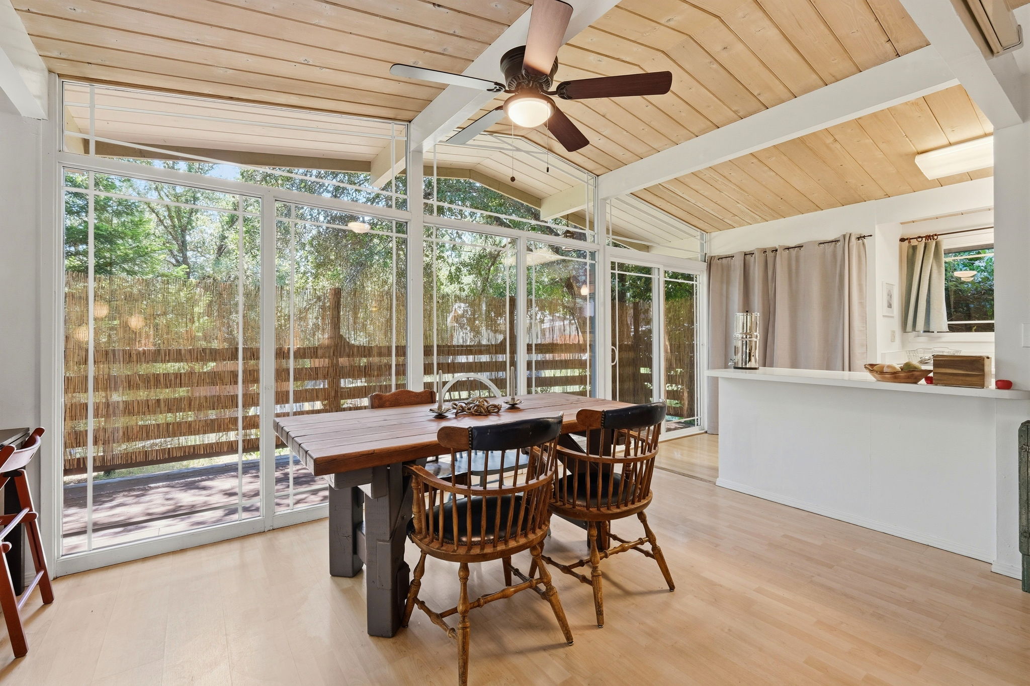 012_F8_111 Greenview Dr