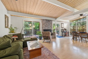 003_F8_111 Greenview Dr