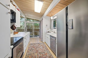 008_F8_111 Greenview Dr