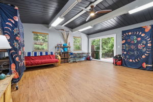 028_F8_111 Greenview Dr