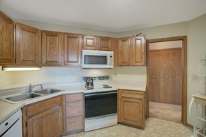 111 Imperial Dr W #209, St Paul, MN 55118, US Photo 8