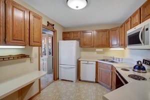 111 Imperial Dr W #209, St Paul, MN 55118, US Photo 7