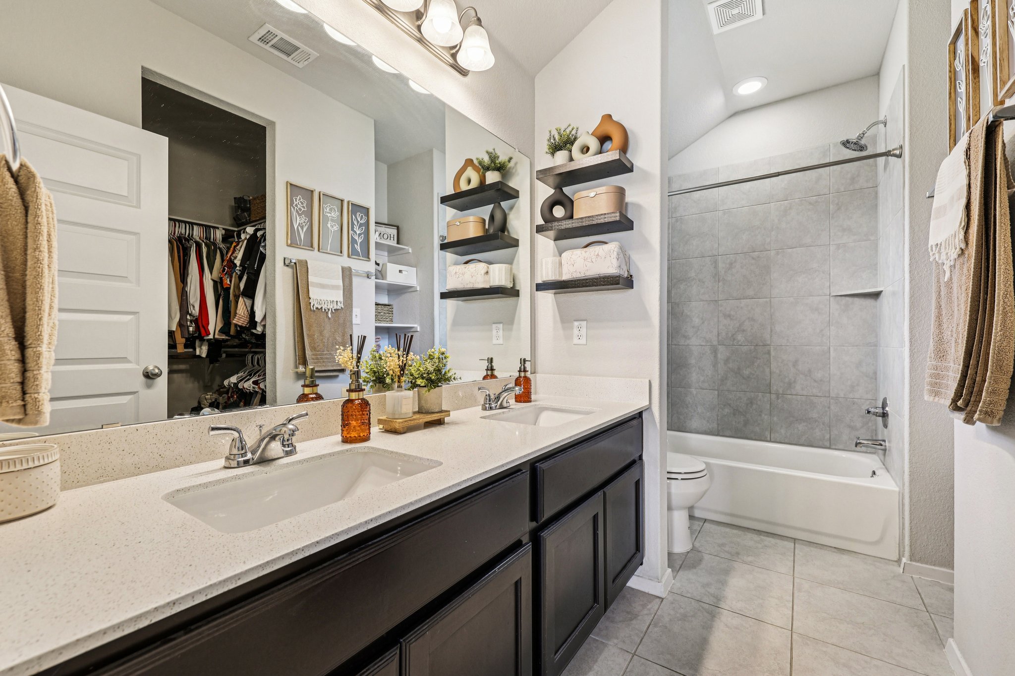 Insider Loop-S1202-026.jpg