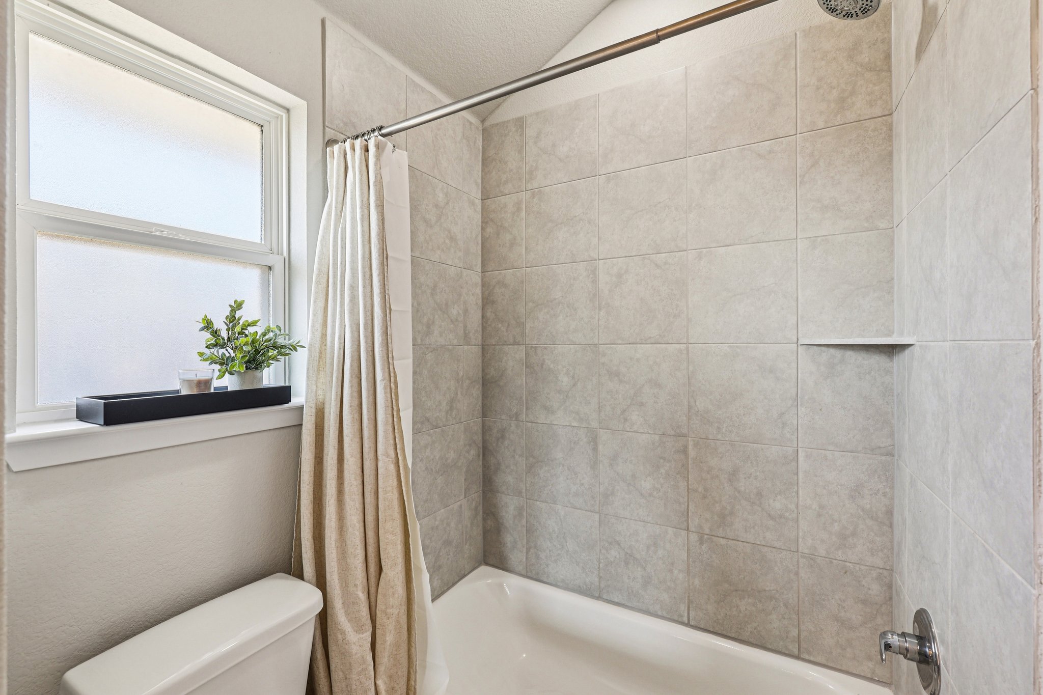 Insider Loop-S1202-027.jpg