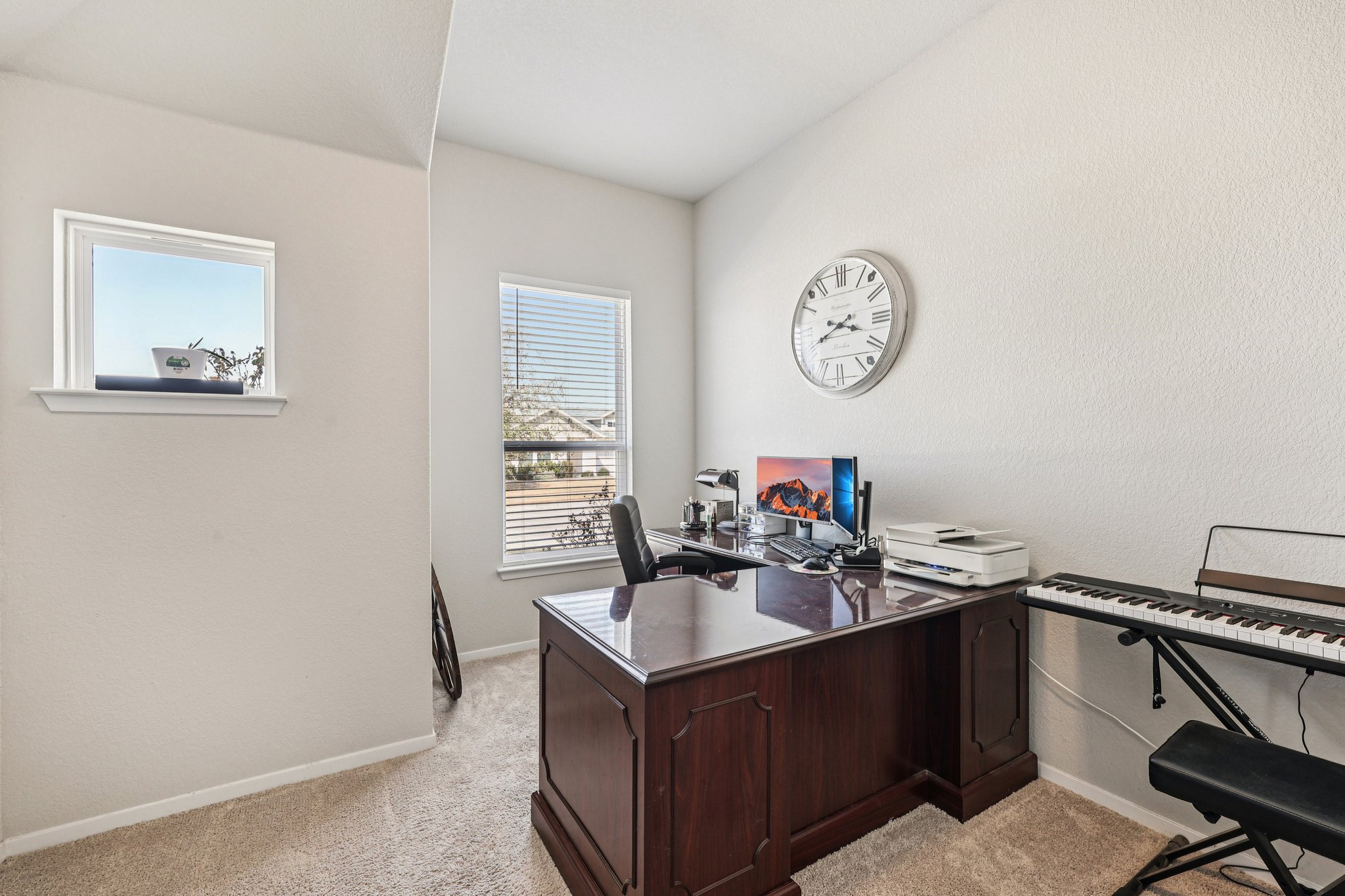 Insider Loop-S1202-031.jpg