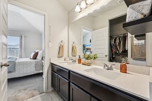 Insider Loop-S1202-028.jpg