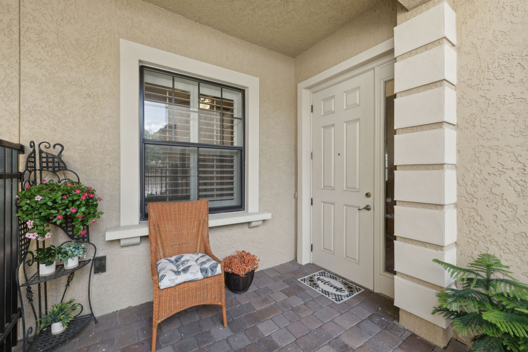 Front Entry Detail