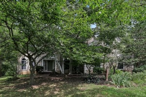 Manor Dr-S1607-001.jpg