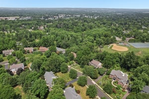 Manor Dr-S1607-065.jpg