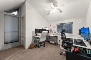  Photo 37