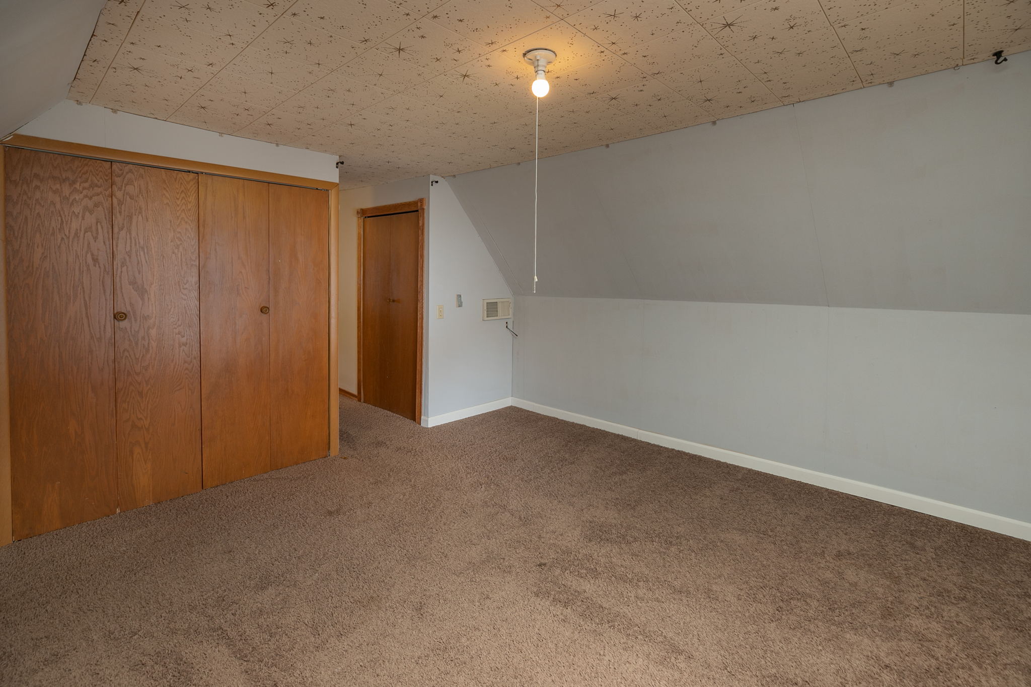25-Bedroom
