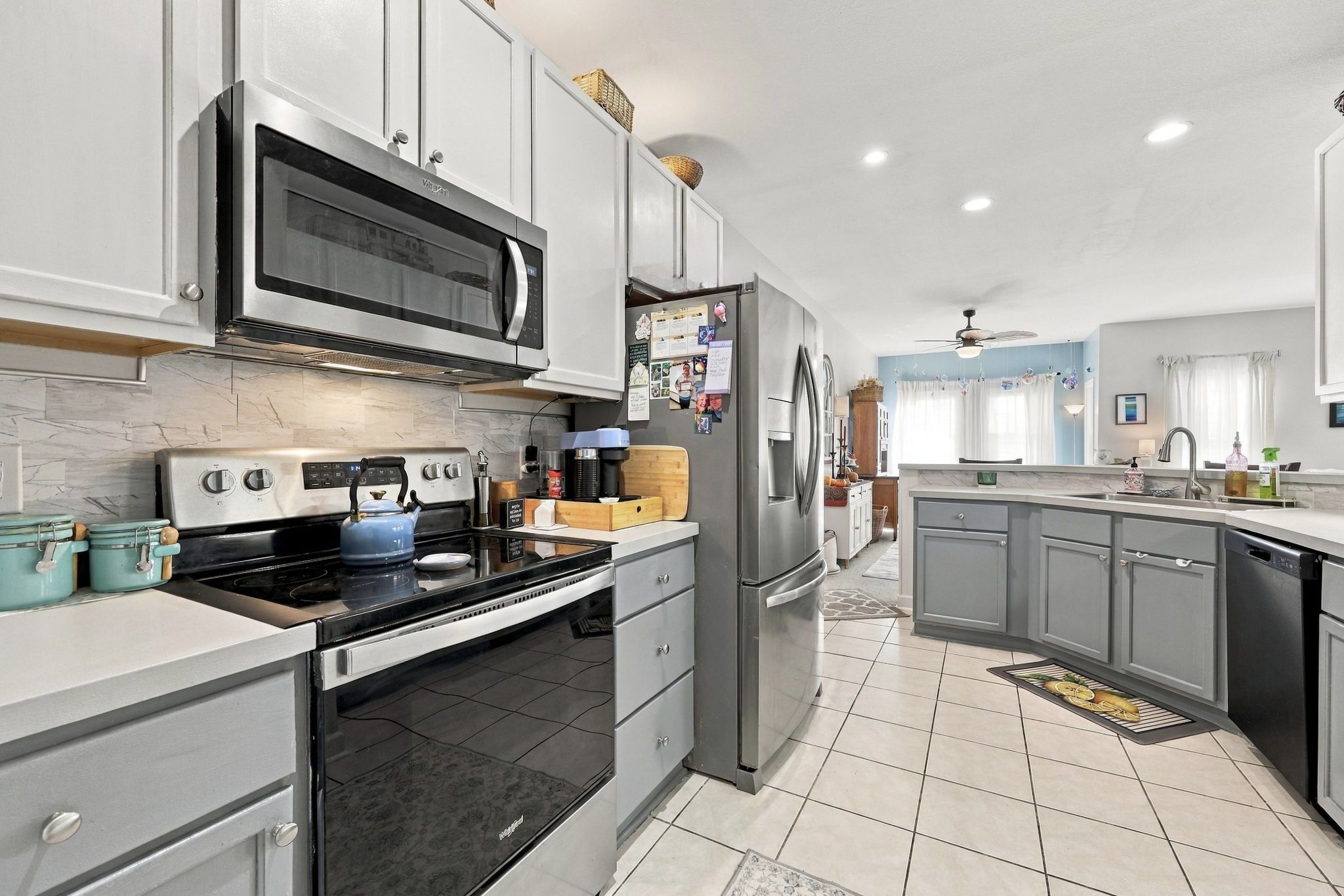 Updated Kitchen w/ Newer Appliances