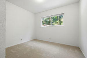 016_F8_111 River Ln