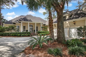 Welcome to 111 Rivers Edge Drive