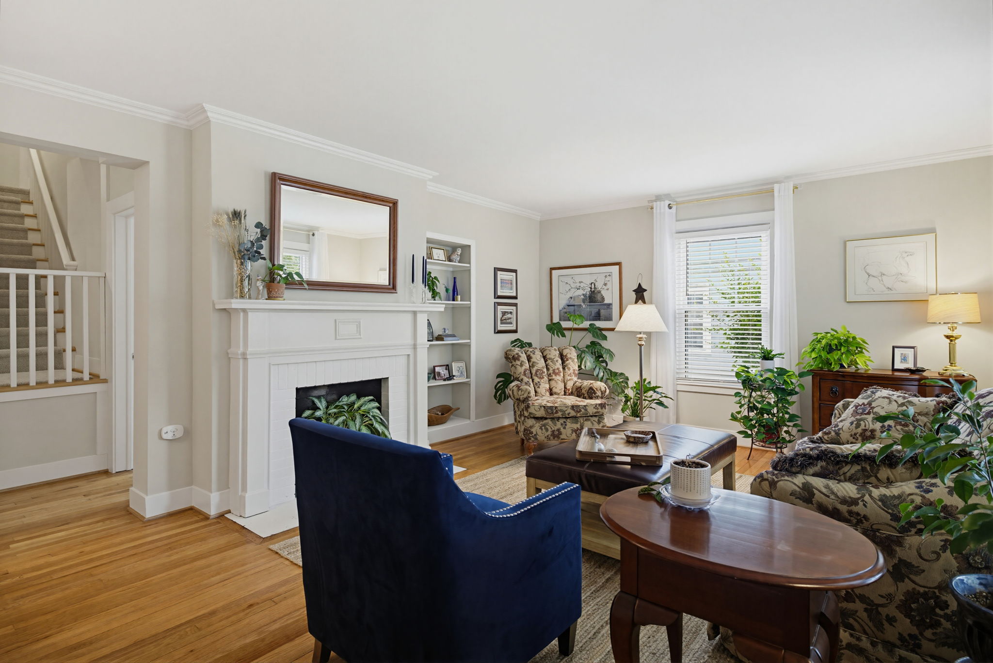 111 S Elam Ave-8