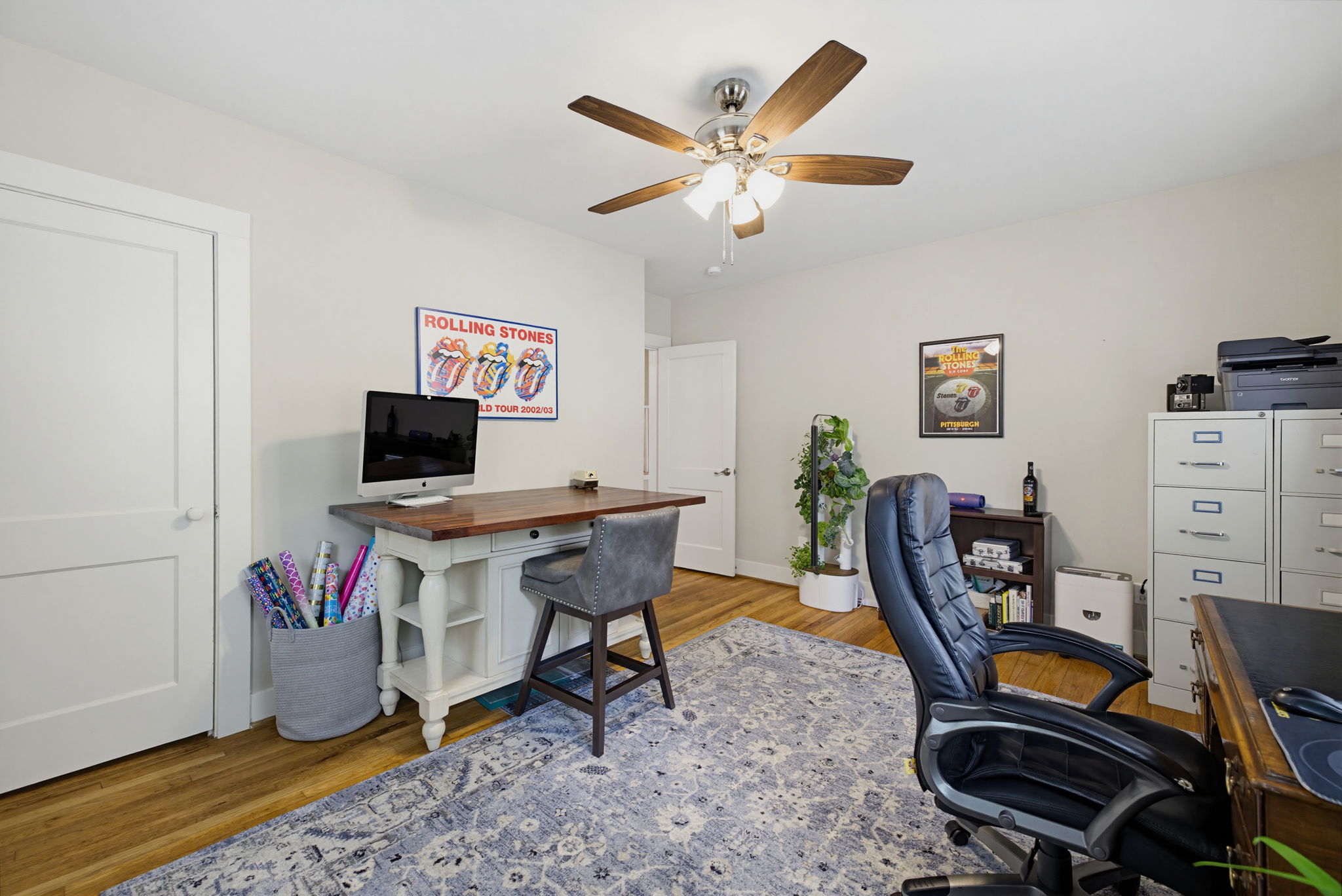 111 S Elam Ave-22