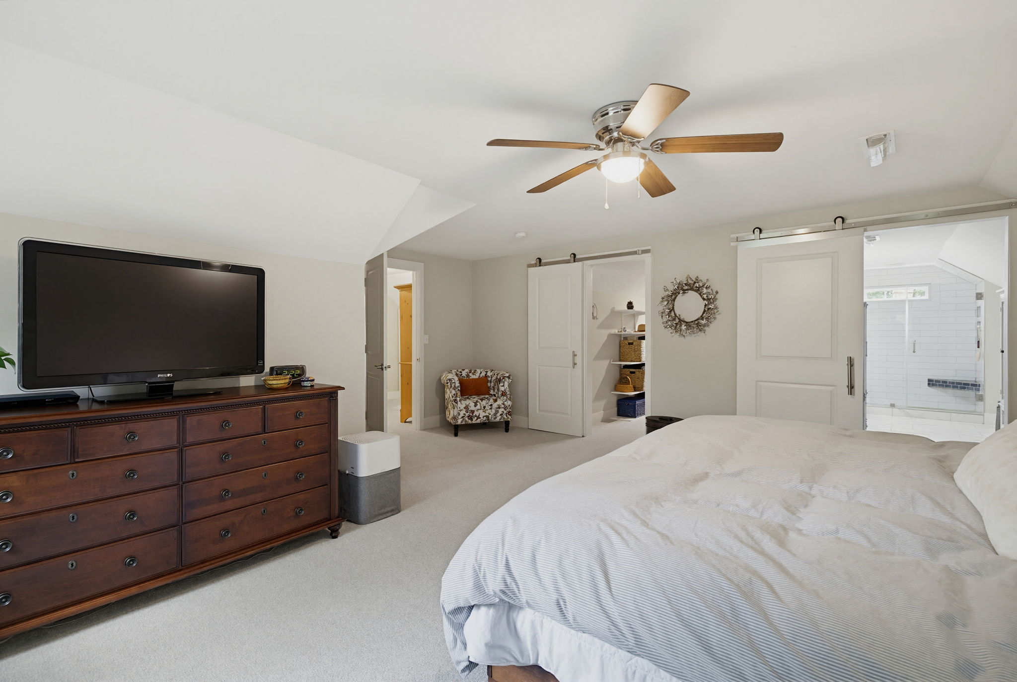 111 S Elam Ave-28