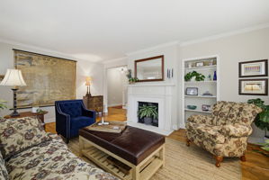 111 S Elam Ave-10