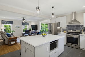 111 S Elam Ave-12