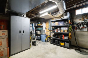 111 S Elam Ave-36