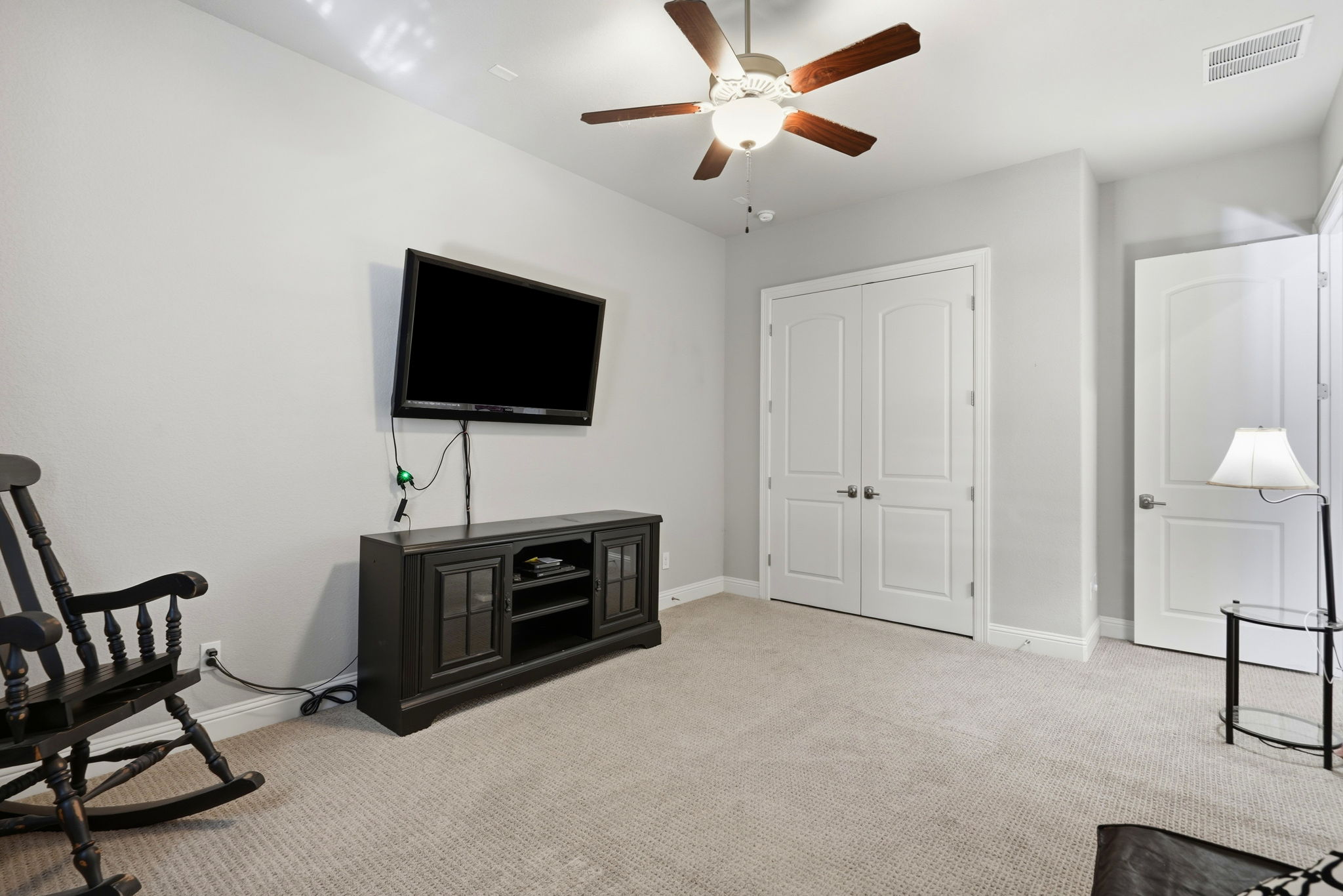 026_F8_111 Serene Hilltop Cir