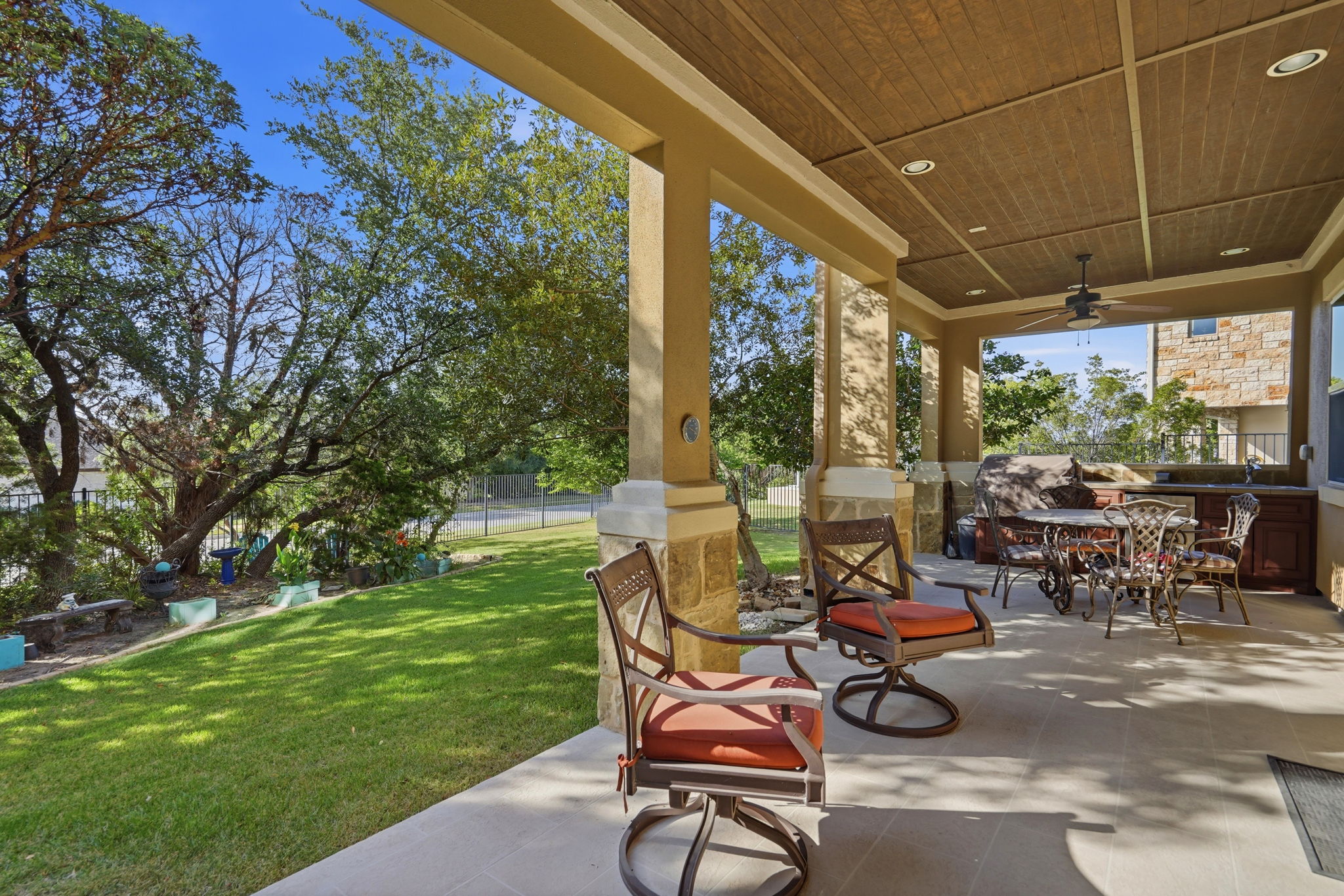 051_F8_111 Serene Hilltop Cir